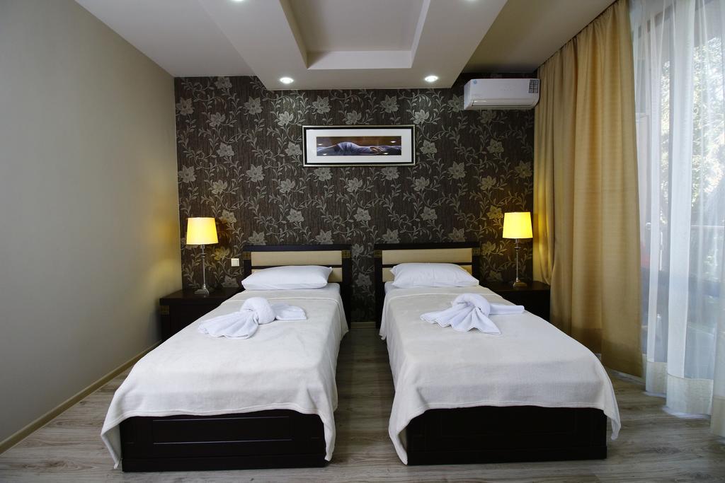 Hotel Sani